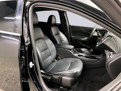 Used 2016 Chevrolet Malibu Hybrid image 28