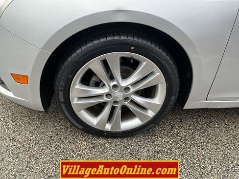 Used 2013 Chevrolet Cruze LTZ image 8