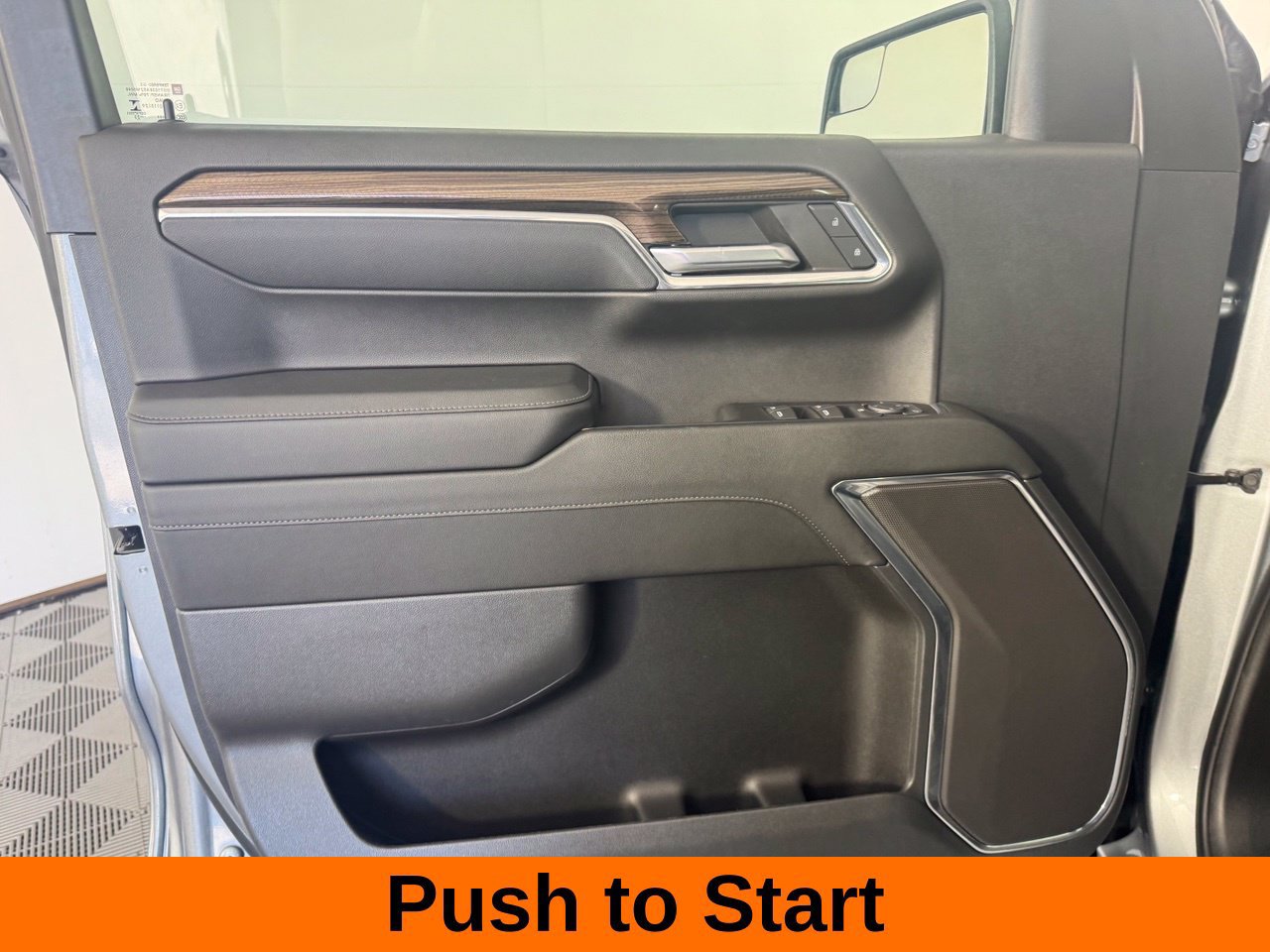 Used 2023 Chevrolet Silverado 1500 LT AWD/4WD image 11