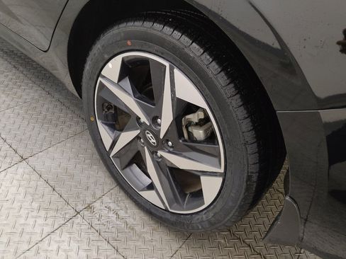 Used 2023 Hyundai Elantra SEL w/ Convenience Package FWD image 31