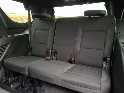 Used 2023 Chevrolet Tahoe LS image 11