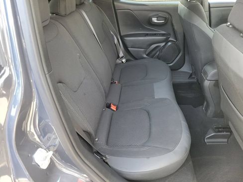 Used 2023 Jeep Renegade Altitude AWD/4WD image 19