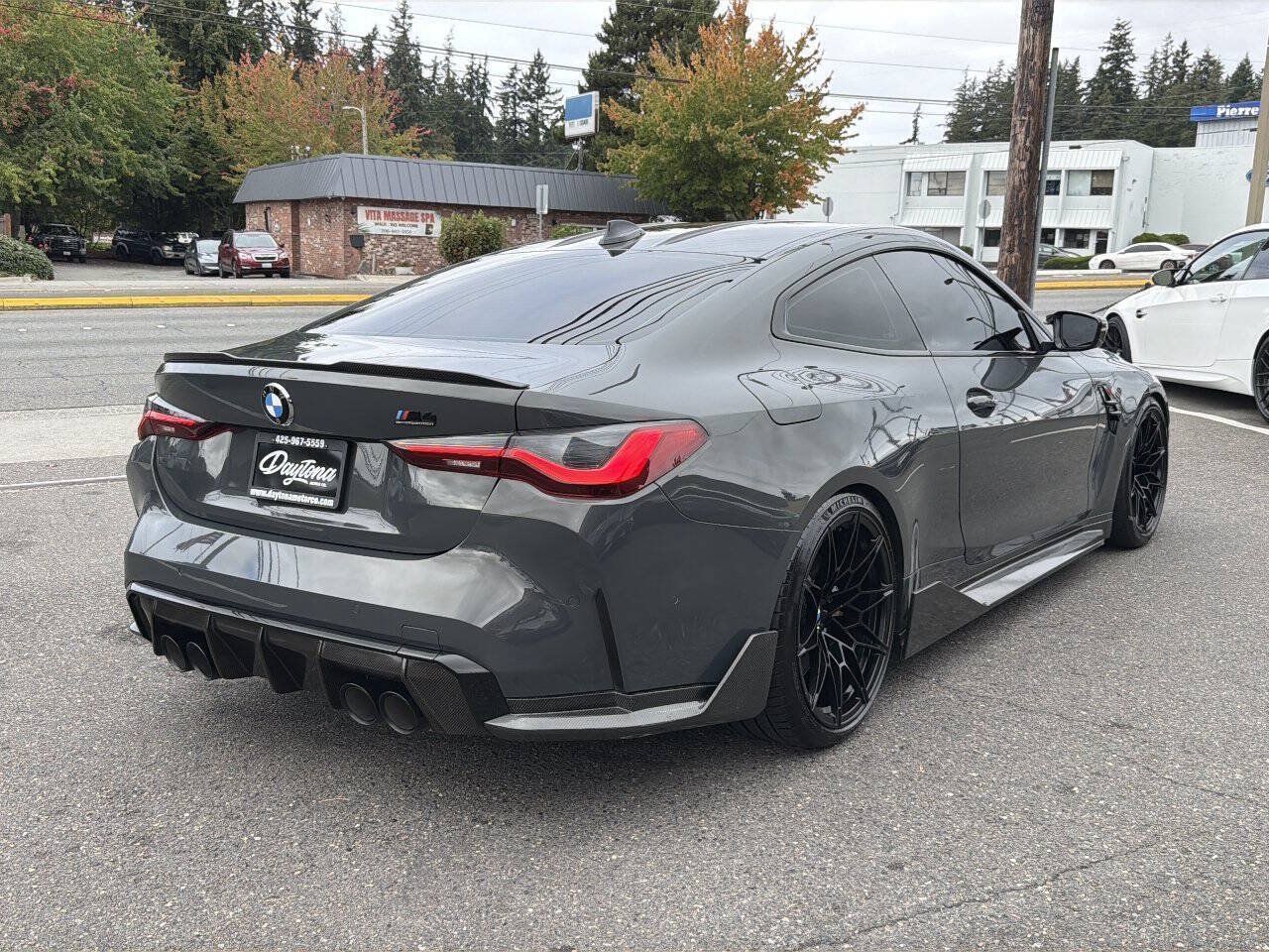 Used 2021 BMW M4 Competition w/ M Carbon Exterior Package RWD image 12