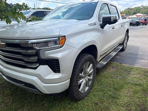 Used 2022 Chevrolet Silverado 1500 High Country w/ High Country Premium Package AWD/4WD image 1