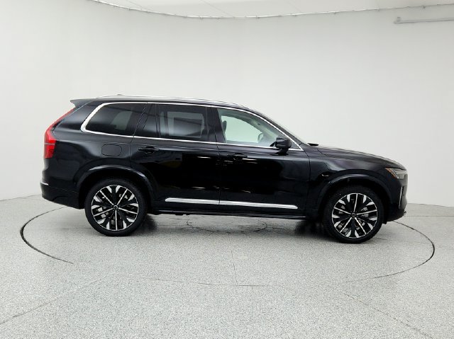 New 2026 Volvo XC90 B6 Plus w/ Protection Package Premier AWD/4WD image 4