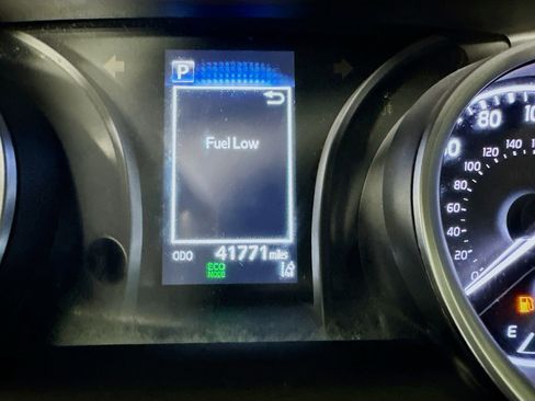 Used 2023 Toyota Camry LE image 19