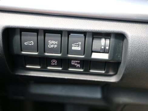 Used 2021 Subaru Forester Premium AWD/4WD image 20