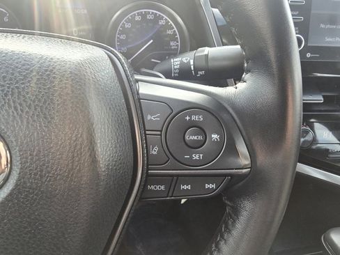 Used 2024 Toyota Camry SE image 21