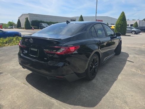 Used 2026 Toyota Camry SE image 4