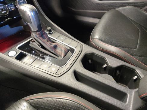 Used 2020 Volkswagen Jetta GLI Autobahn image 26