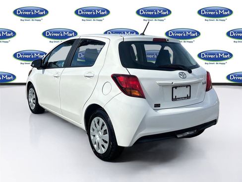 Used 2017 Toyota Yaris L image 6