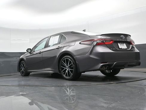 Used 2024 Toyota Camry SE image 44