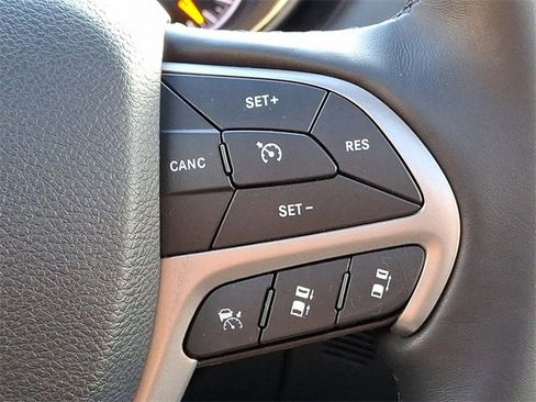 Used 2020 Jeep Grand Cherokee High Altitude image 25