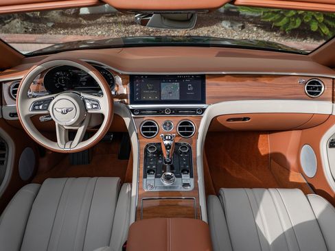 New 2026 Bentley Continental GTC image 4