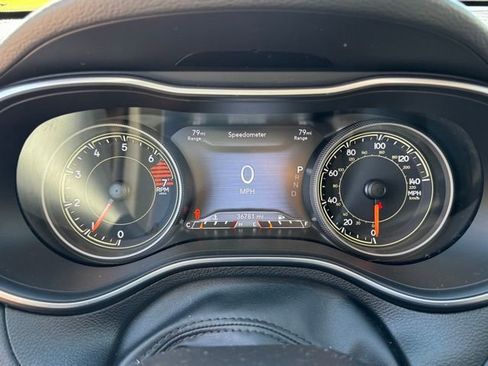 Used 2023 Jeep Cherokee Altitude Lux AWD/4WD image 11