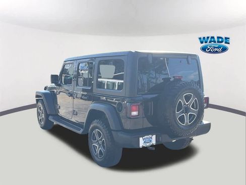Used 2022 Jeep Wrangler Unlimited Sport image 7