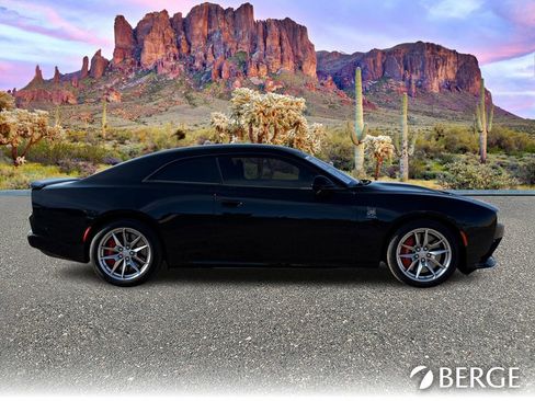 Used 2025 Dodge Charger R/T Scat Pack w/ Track Pack image 9