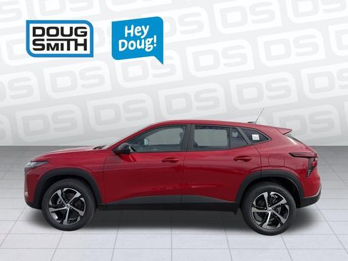 New 2026 Chevrolet Trax RS w/ Driver Confidence Package FWD image 3