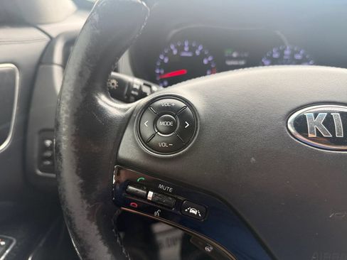 Used 2015 Kia K900 Luxury RWD image 22