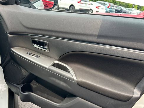 Used 2021 Mitsubishi Outlander Sport SE AWD/4WD image 19