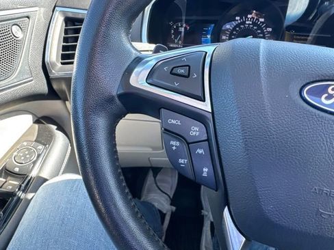 Used 2019 Ford Edge Titanium w/ Equipment Group 301A AWD/4WD image 23