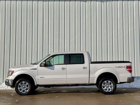 Used 2014 Ford F150 Lariat w/ Lariat Chrome Package image 2