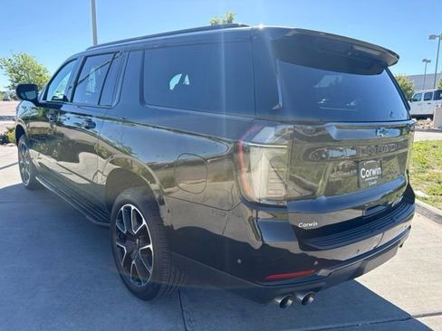 Used 2025 Chevrolet Suburban RST w/ Comfort Package AWD/4WD image 6