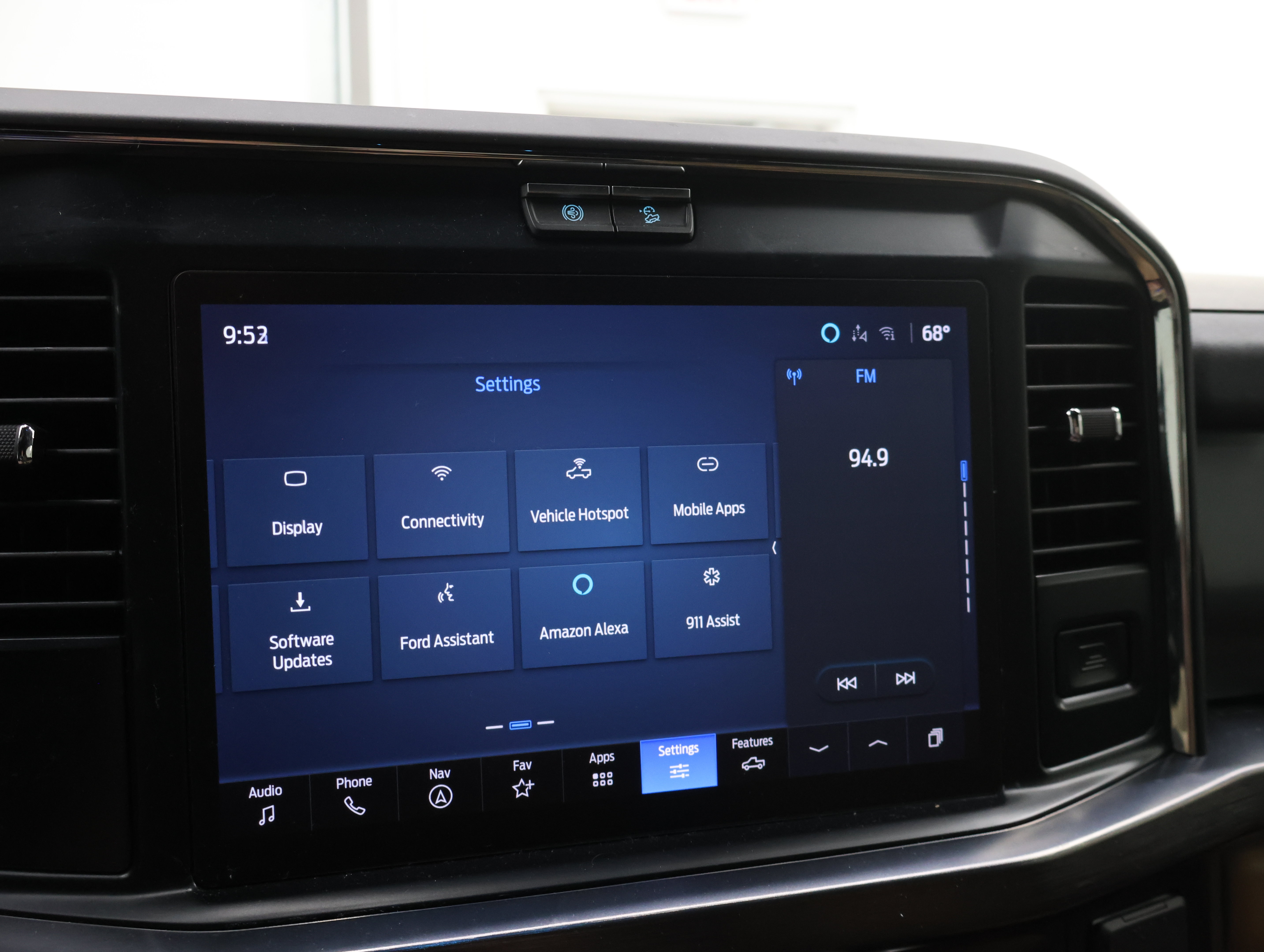 Used 2025 Ford F350 Lariat AWD/4WD image 64