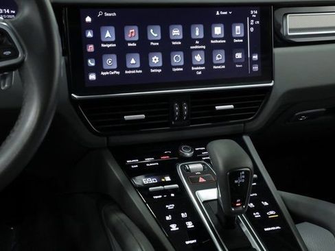 Used 2022 Porsche Cayenne Platinum Edition AWD/4WD image 17