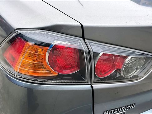 Used 2017 Mitsubishi Lancer SEL image 29