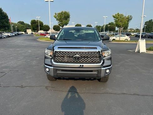 Used 2021 Toyota Tundra SR5 w/ SR5 Leather Package AWD/4WD image 4