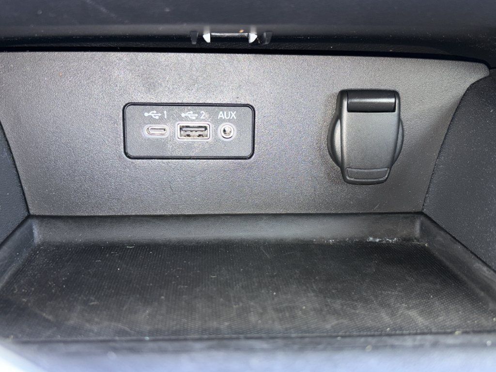 Used 2020 Nissan Altima 2.5 SR FWD image 6