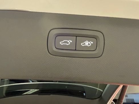 Used 2019 Volvo XC90 T6 Momentum w/ Advanced Package AWD/4WD image 22
