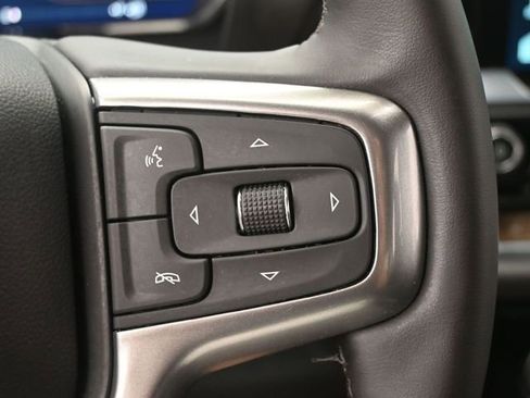 Used 2024 Chevrolet Silverado 1500 LT image 25