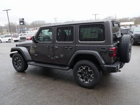 New 2026 Jeep Wrangler Unlimited Sahara AWD/4WD image 11