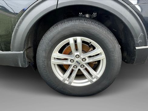 Used 2023 Ford Explorer 4WD image 9