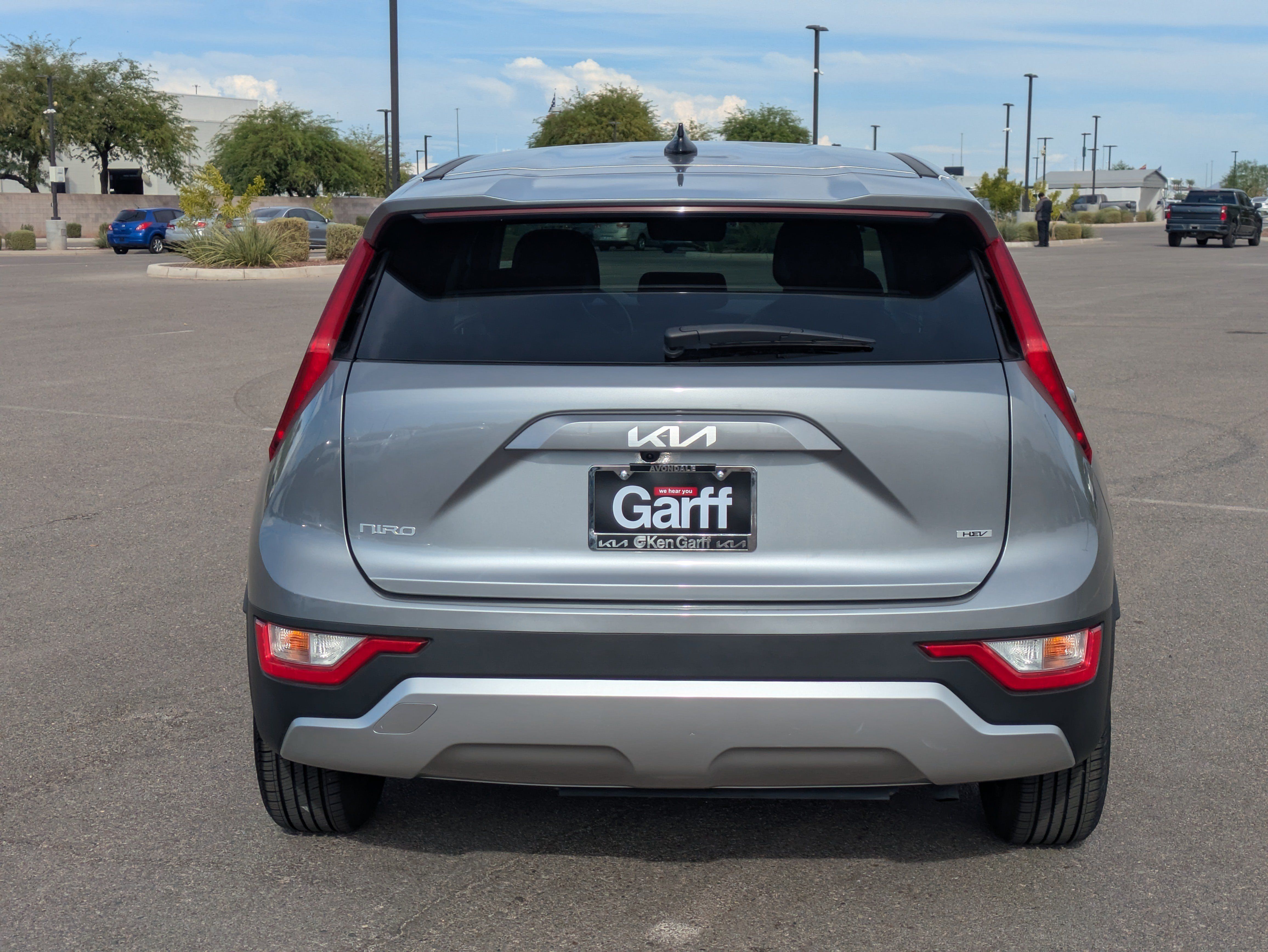 Certified 2025 Kia Niro LX FWD image 4
