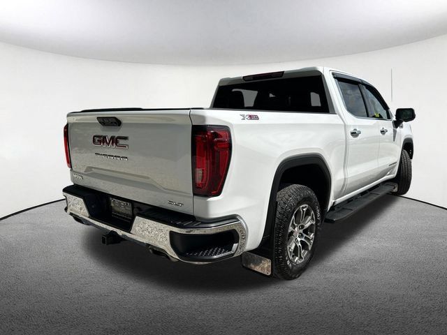 Used 2024 GMC Sierra 1500 SLT w/ X31 Off-Road Package AWD/4WD image 14