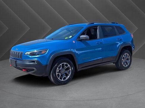 Used 2020 Jeep Cherokee Trailhawk w/ Cold Weather Group AWD/4WD image 35