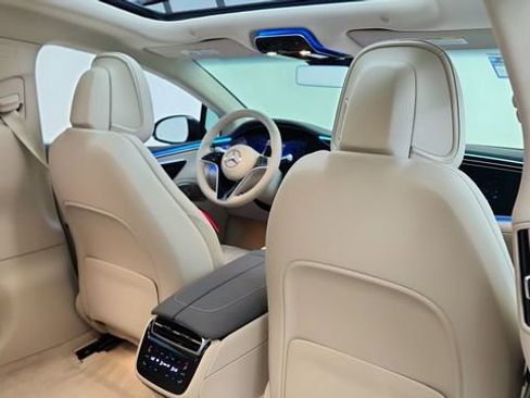 Used 2023 Mercedes-Benz EQS 580 580 image 27