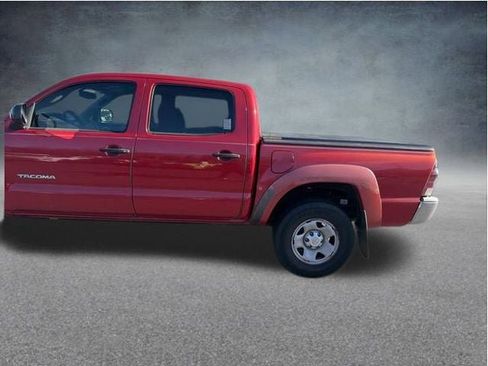 Used 2013 Toyota Tacoma PreRunner image 13