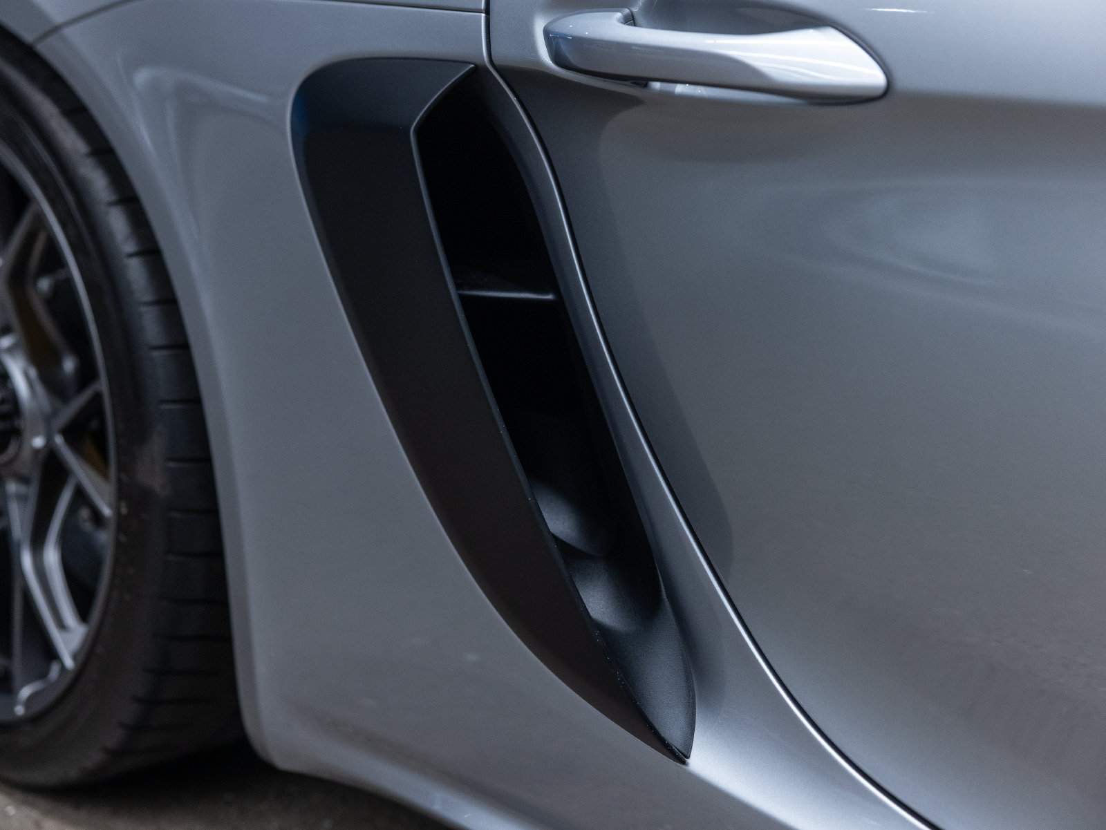 Certified 2025 Porsche 718 Boxster Spyder RS RWD image 19
