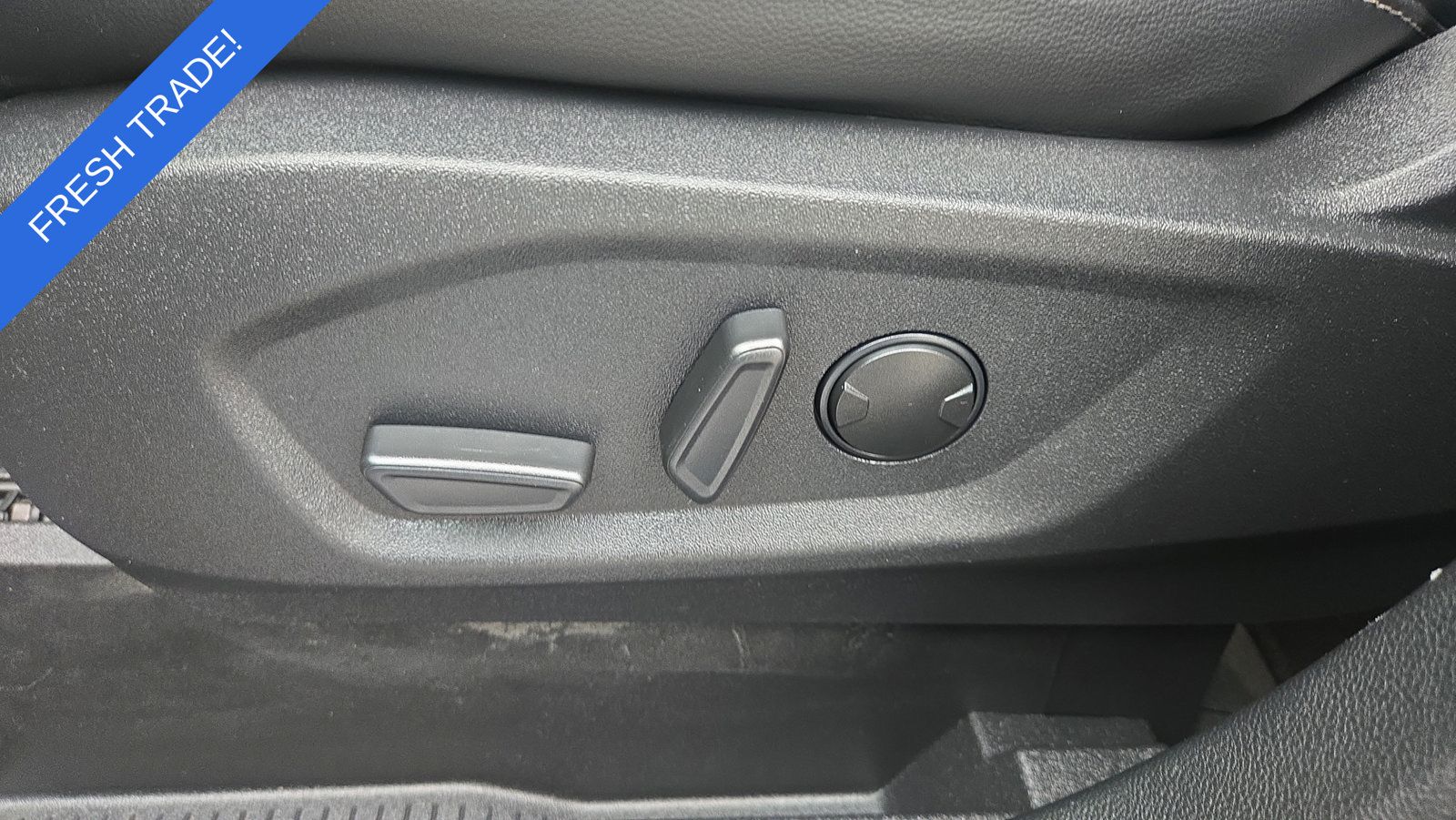 Used 2024 Ford Edge SEL w/ Convenience Package AWD/4WD image 22