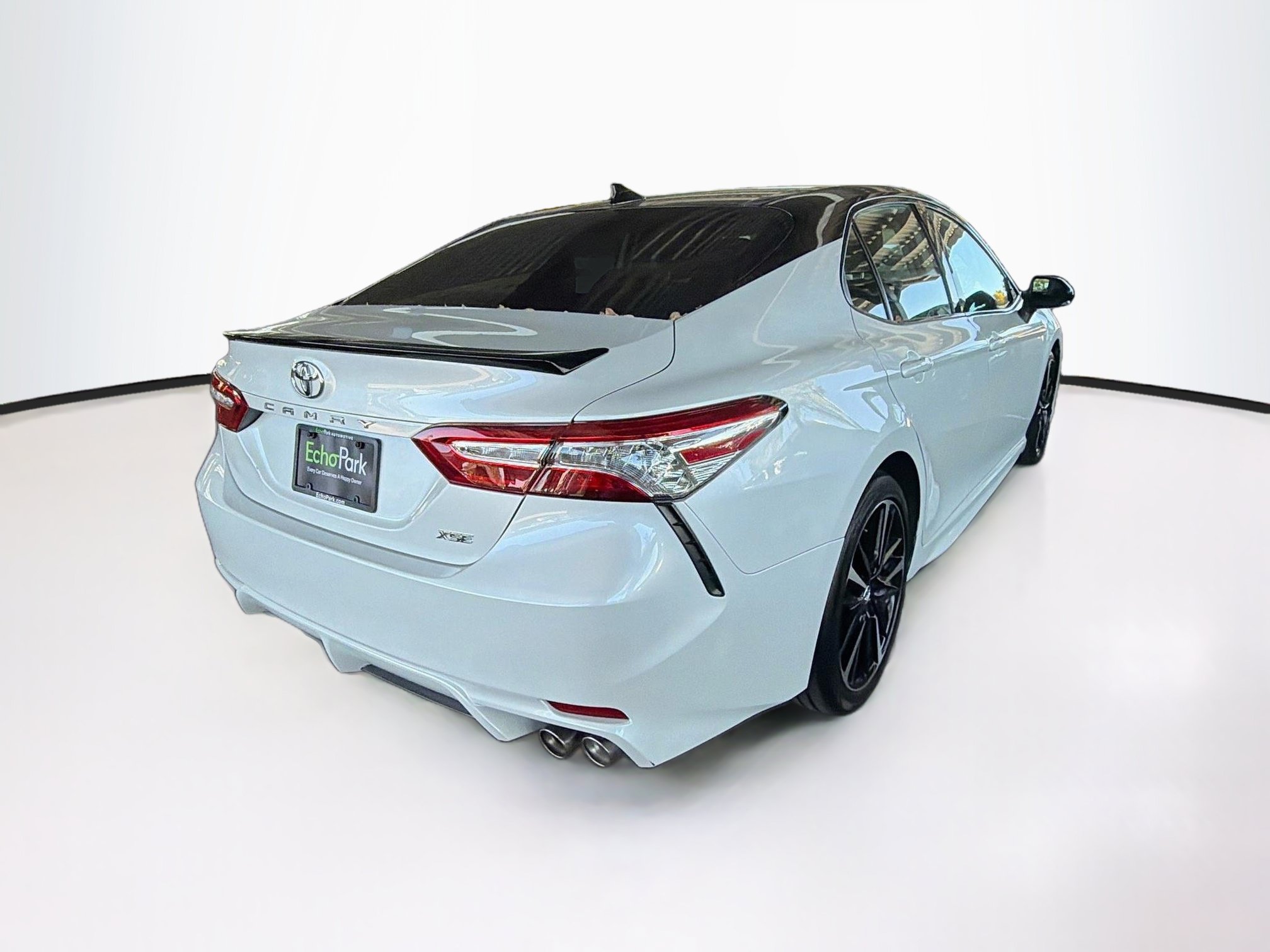 Used 2020 Toyota Camry XSE FWD image 9