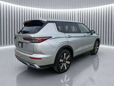 New 2026 Mitsubishi Outlander SE FWD image 4