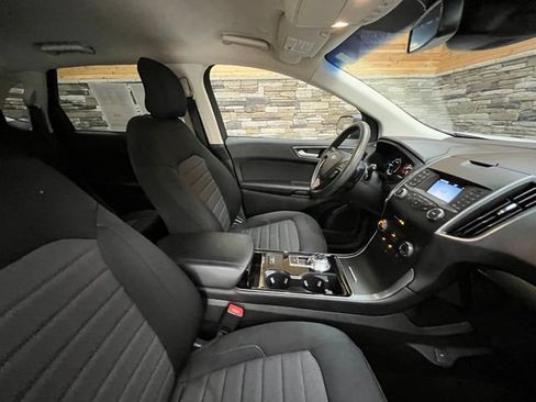 Used 2019 Ford Edge SE AWD/4WD image 16
