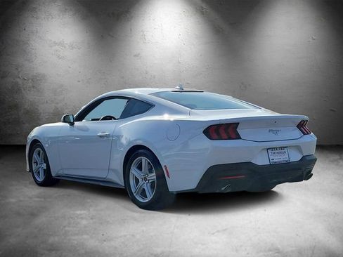 Used 2026 Ford Mustang Coupe RWD image 4