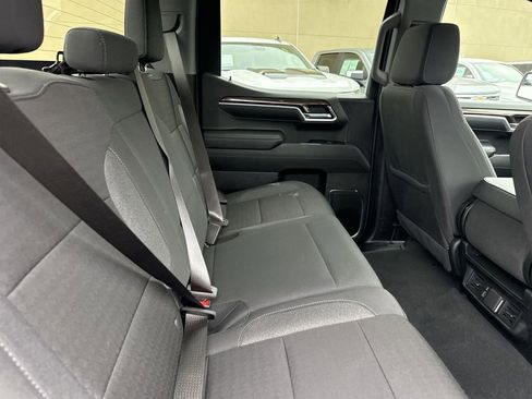 Used 2025 Chevrolet Silverado 1500 LT image 24