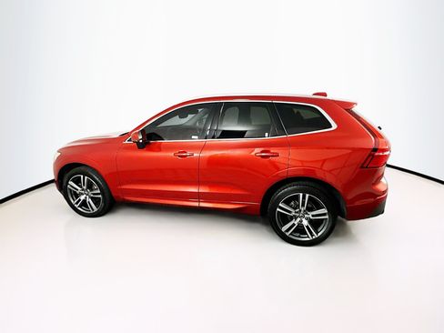 Used 2020 Volvo XC60 T5 Momentum w/ Protection Package Premier FWD image 4