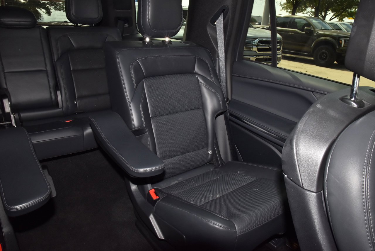 New 2026 Lincoln Navigator Reserve w/ Jet Appearance Package AWD/4WD image 22